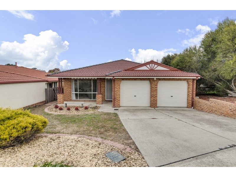 61 Bunduluk Crescent, Ngunnawal ACT 2913
