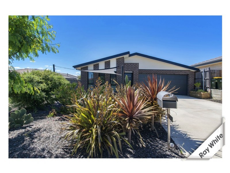 62 Bryan Hudson Street, Macgregor ACT 2615