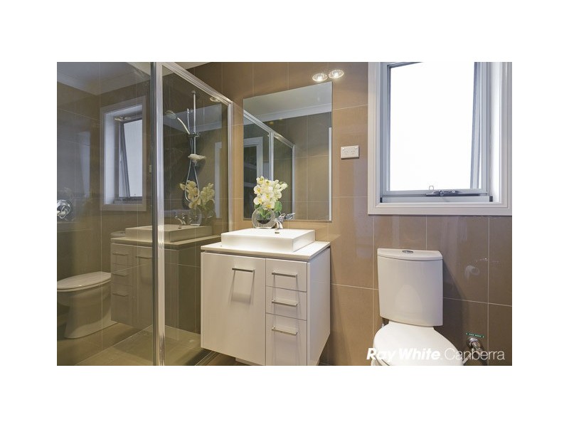 16 Plimsoll Drive, Casey ACT 2913