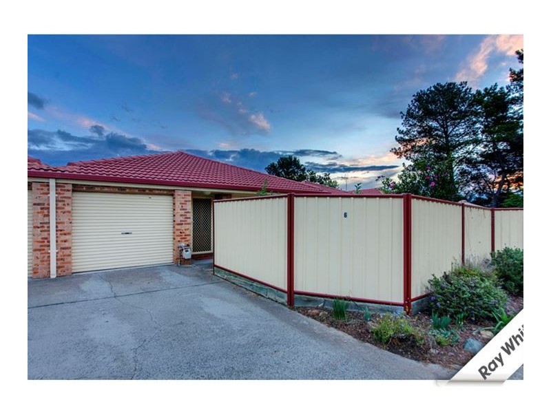 6/4 Britten Jones Drive, Holt ACT 2615
