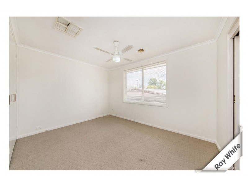 2 Clubbe Crescent, Macgregor ACT 2615