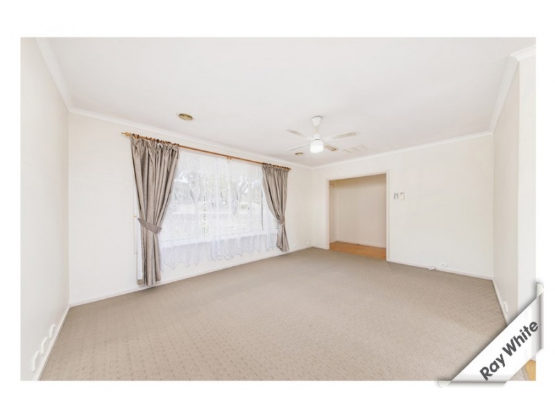 2 Clubbe Crescent, Macgregor ACT 2615
