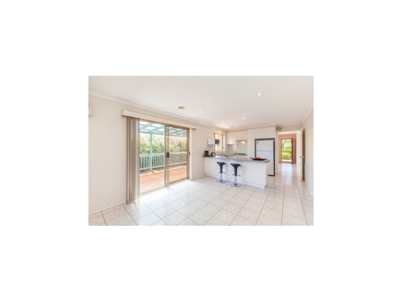15 Goodhart Crescent, Dunlop ACT 2615