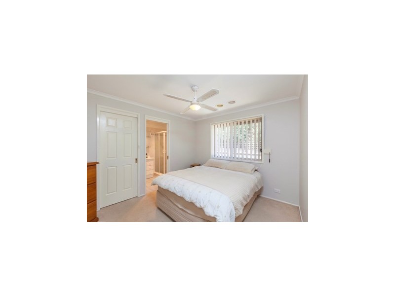15 Goodhart Crescent, Dunlop ACT 2615