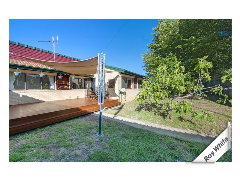 2 Noakes Court, Charnwood ACT 2615