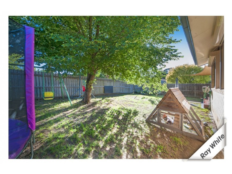 2 Noakes Court, Charnwood ACT 2615