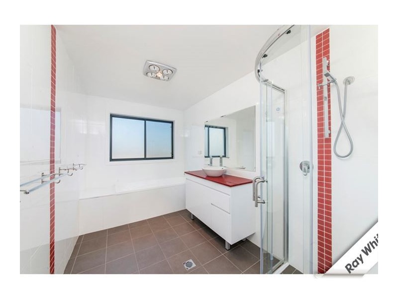 5 Doris Turner Street, Forde ACT 2914