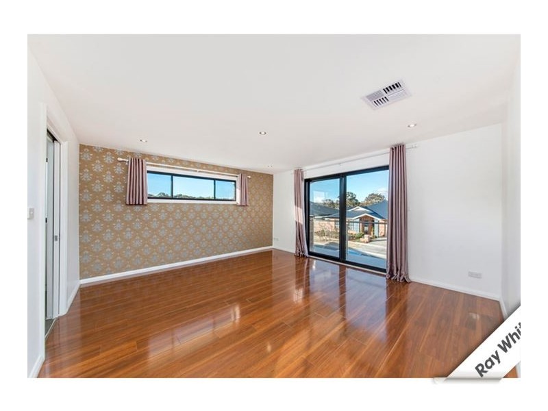 5 Doris Turner Street, Forde ACT 2914