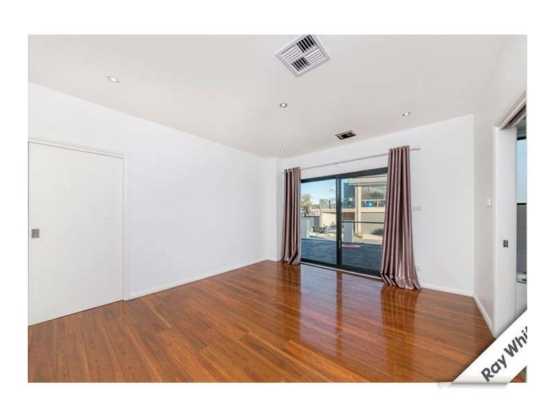 5 Doris Turner Street, Forde ACT 2914