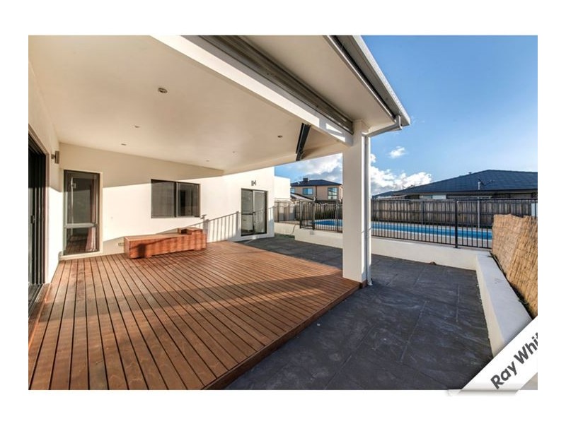 5 Doris Turner Street, Forde ACT 2914