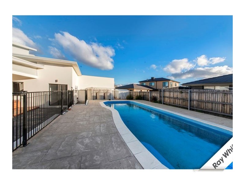 5 Doris Turner Street, Forde ACT 2914