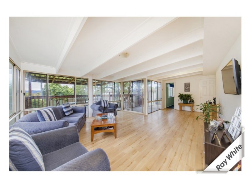8 Oldfield Circuit, Kambah ACT 2902