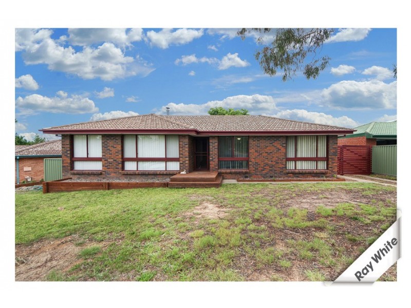 8 Oldfield Circuit, Kambah ACT 2902