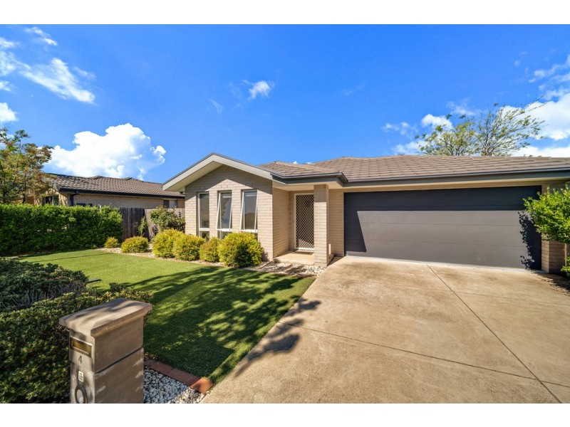 4 Eric De Salis Street, Macgregor ACT 2615