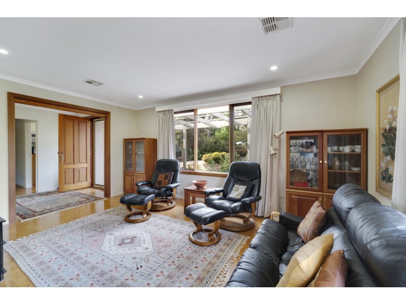 5 MacDonald Place, Spence ACT 2615