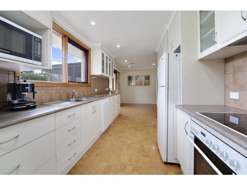 5 MacDonald Place, Spence ACT 2615
