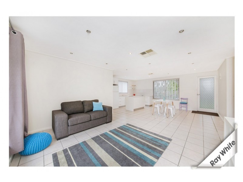 26 Bennelong Cres, Macquarie ACT 2614