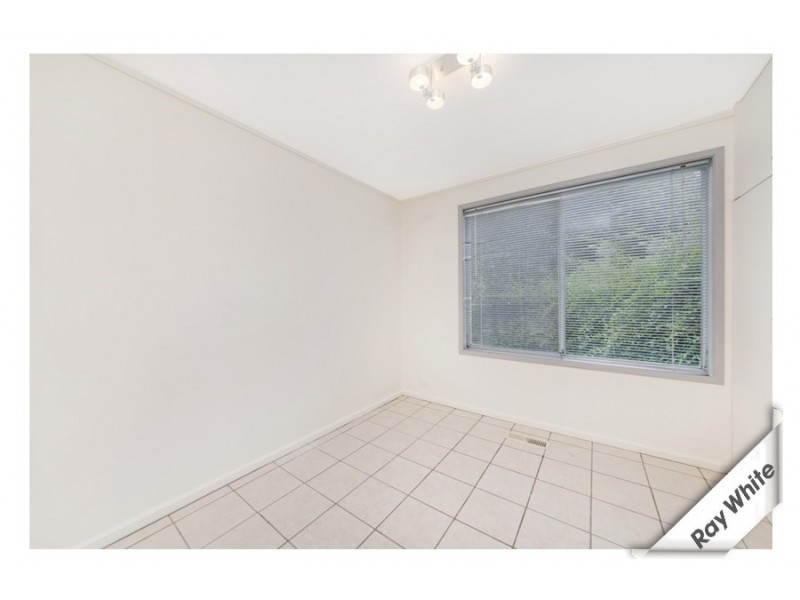 26 Bennelong Cres, Macquarie ACT 2614