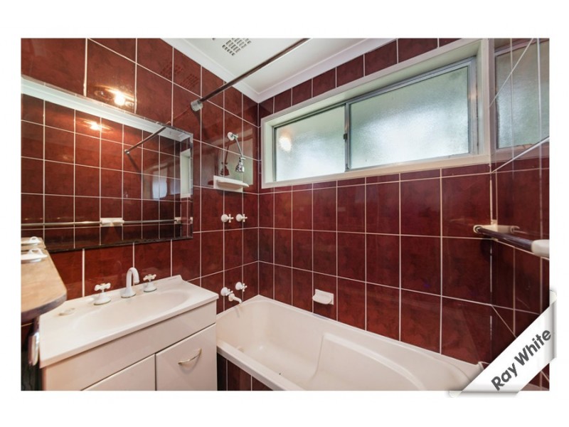 26 Bennelong Cres, Macquarie ACT 2614
