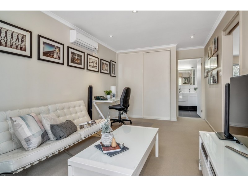 16 Ambara Place, Aranda ACT 2614