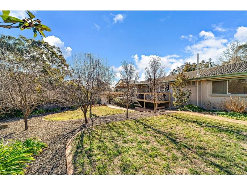 16 Ambara Place, Aranda ACT 2614