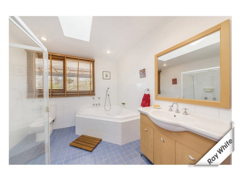 33 Noala Street, Aranda ACT 2614