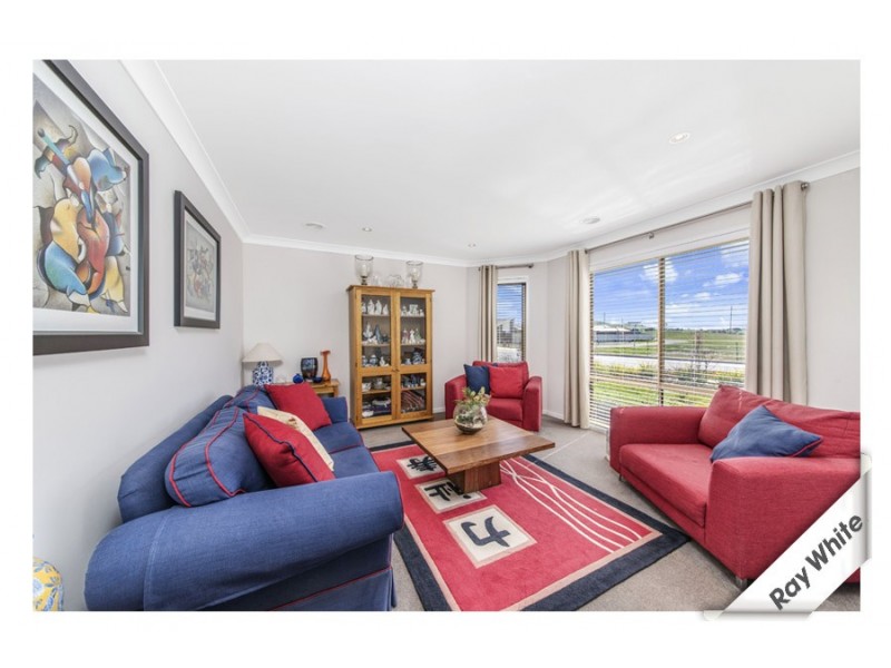 192 Macfarlane Burnet Avenue, Macgregor ACT 2615