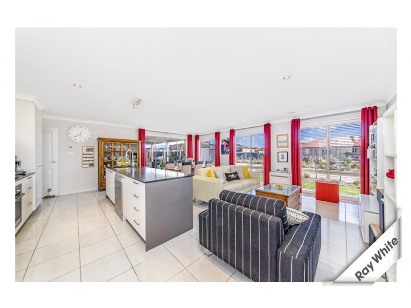 192 Macfarlane Burnet Avenue, Macgregor ACT 2615