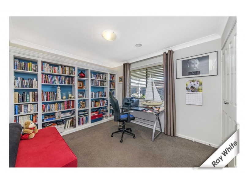 192 Macfarlane Burnet Avenue, Macgregor ACT 2615