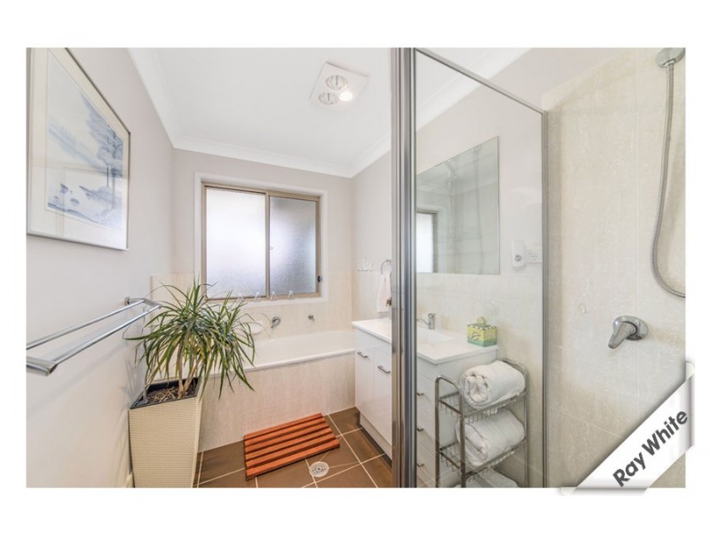 192 Macfarlane Burnet Avenue, Macgregor ACT 2615