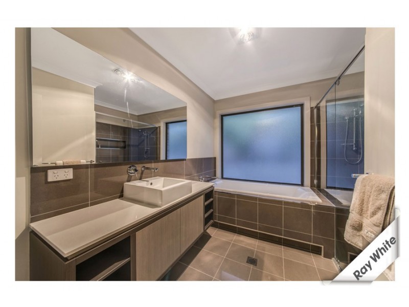 25 Arabana Street, Aranda ACT 2614