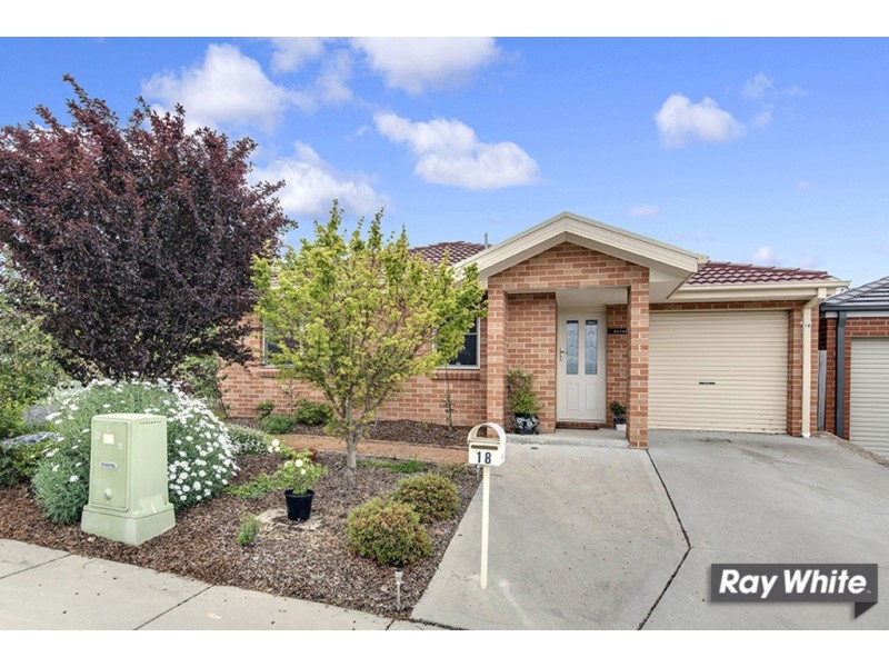 18 Loveday Crescent, Casey ACT 2913
