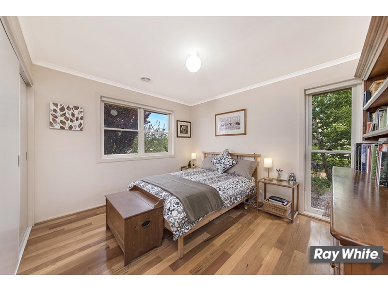 18 Loveday Crescent, Casey ACT 2913