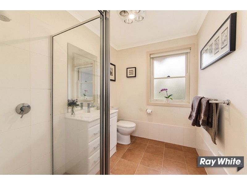 18 Loveday Crescent, Casey ACT 2913