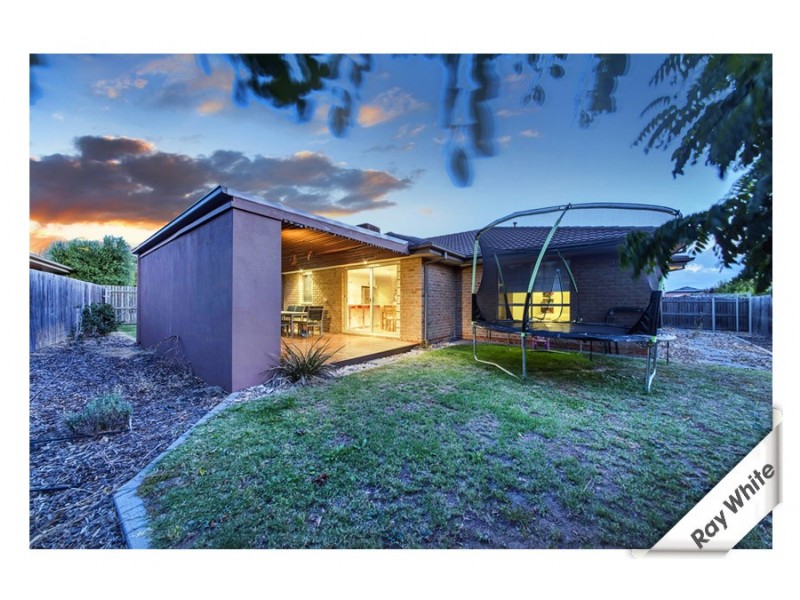 27 Kitty McEwan Cct, Mckellar ACT 2617