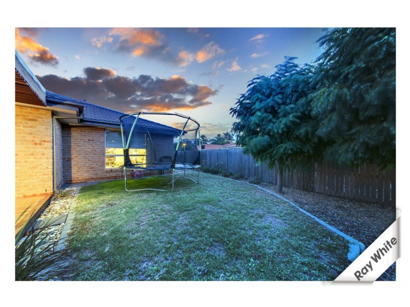 27 Kitty McEwan Cct, Mckellar ACT 2617