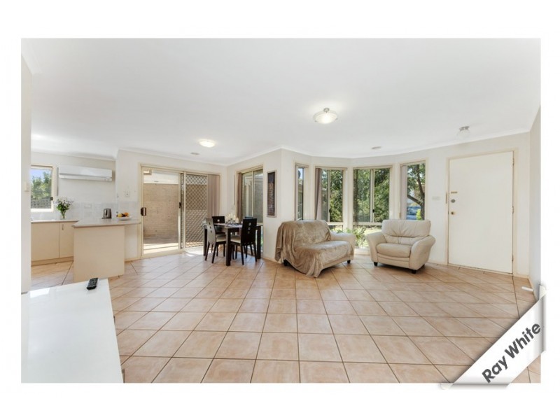 12 Syron Place, Ngunnawal ACT 2913