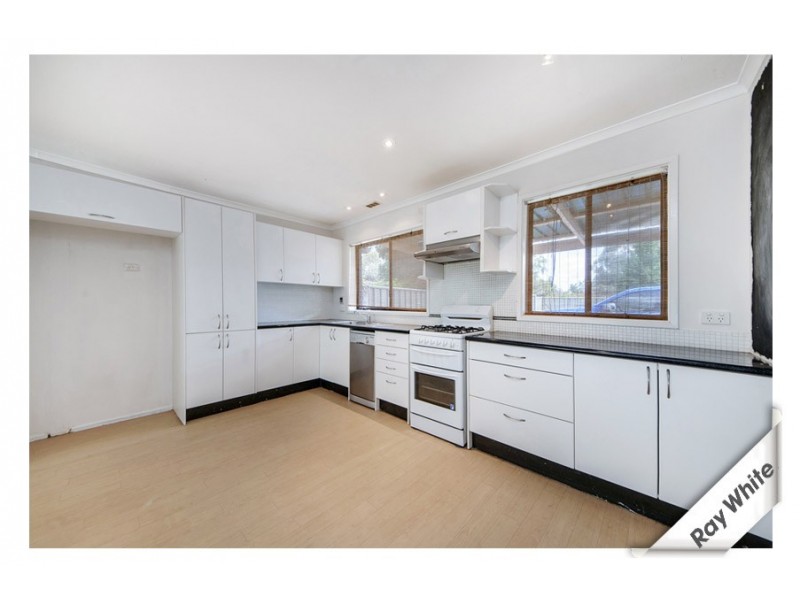 77 Barnard Circuit, Florey ACT 2615