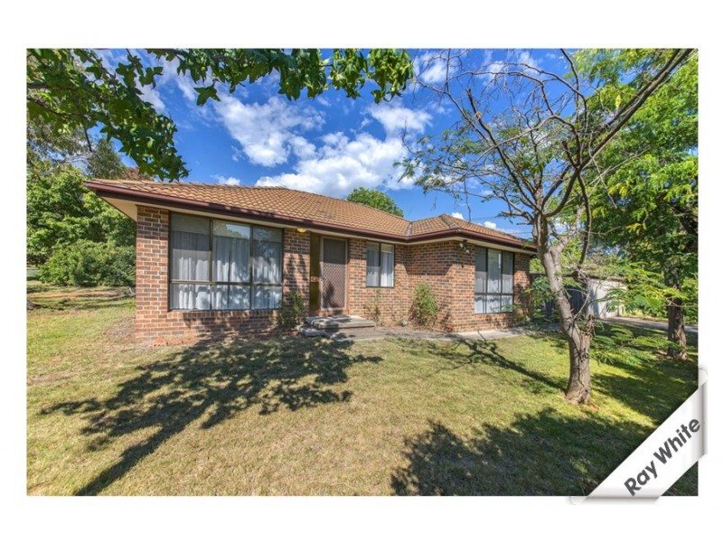 18 Matina Street, Narrabundah ACT 2604