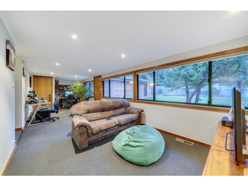 9 Barcoo Place, Kaleen ACT 2617