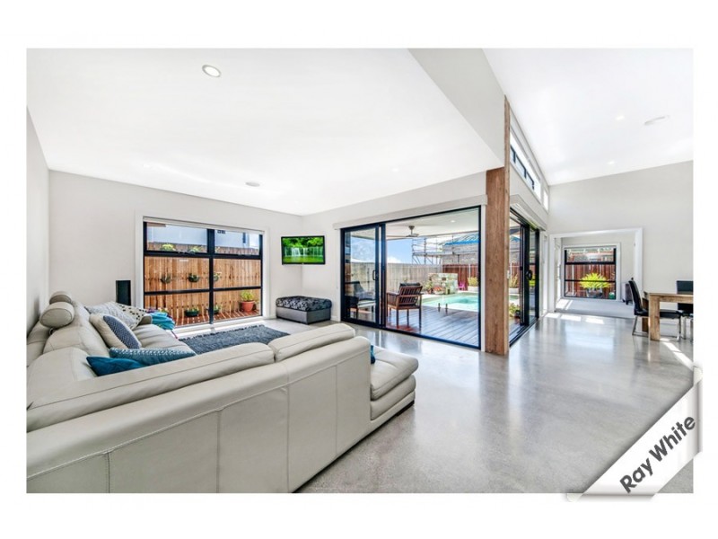 21 Fingal Street, Crace ACT 2911