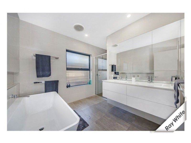 21 Fingal Street, Crace ACT 2911