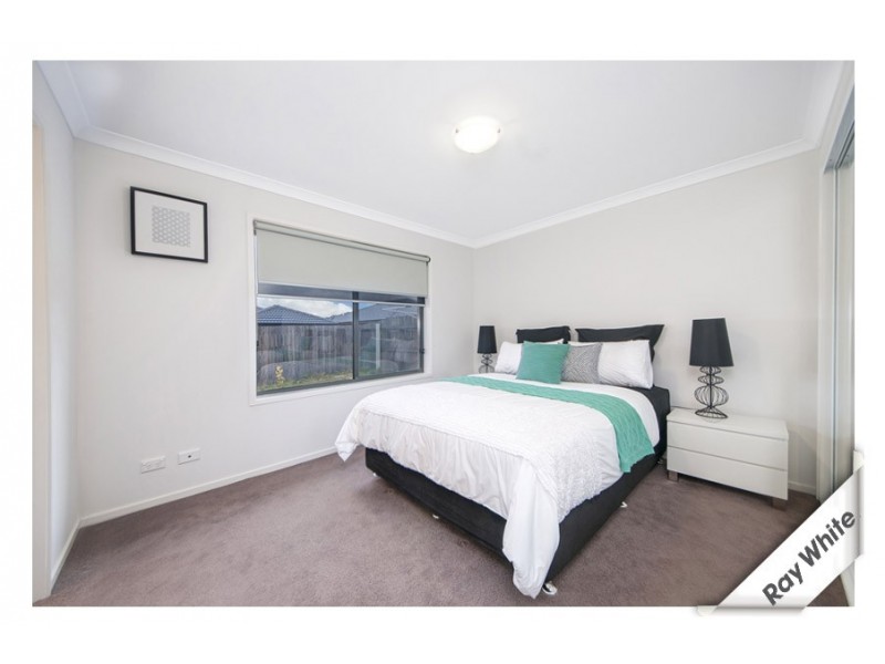 10 Isbister Street, Macgregor ACT 2615