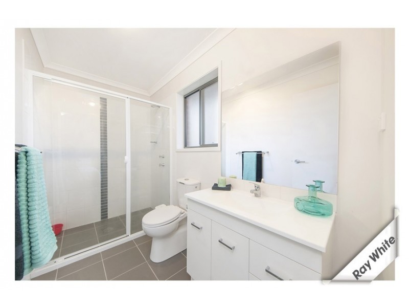 10 Isbister Street, Macgregor ACT 2615