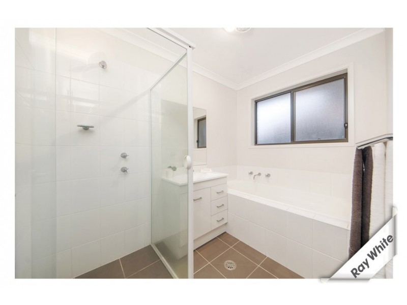 10 Isbister Street, Macgregor ACT 2615