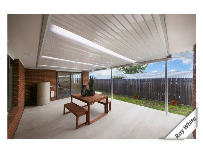10 Isbister Street, Macgregor ACT 2615