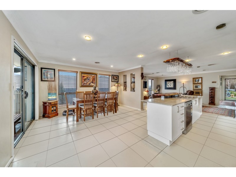 6 Sudradjat Street, Casey ACT 2913