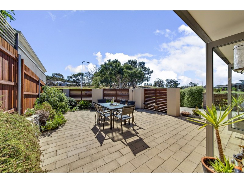 15 Ruth Dobson Street, Casey ACT 2913