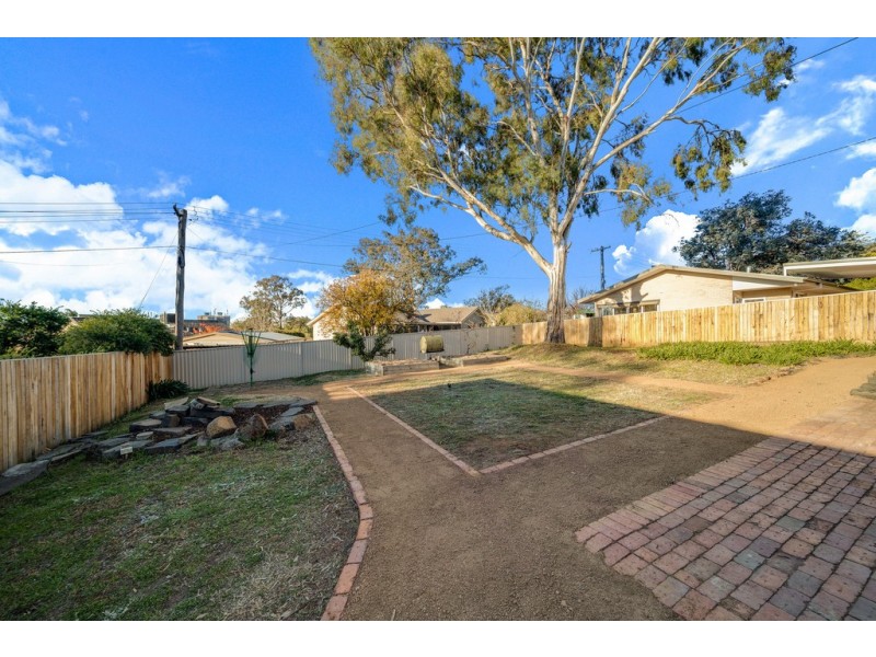 62 Lachlan Street, Macquarie ACT 2614
