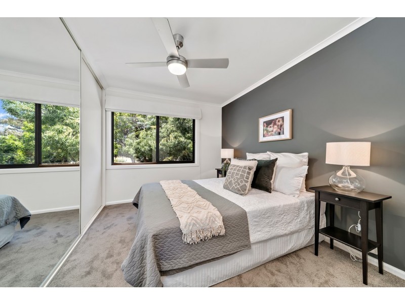 17 Bennelong Crescent, Macquarie ACT 2614